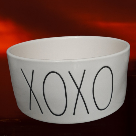 **Rae Dunn Ceramic 6" XOXO Bowl - Picture 1 of 10